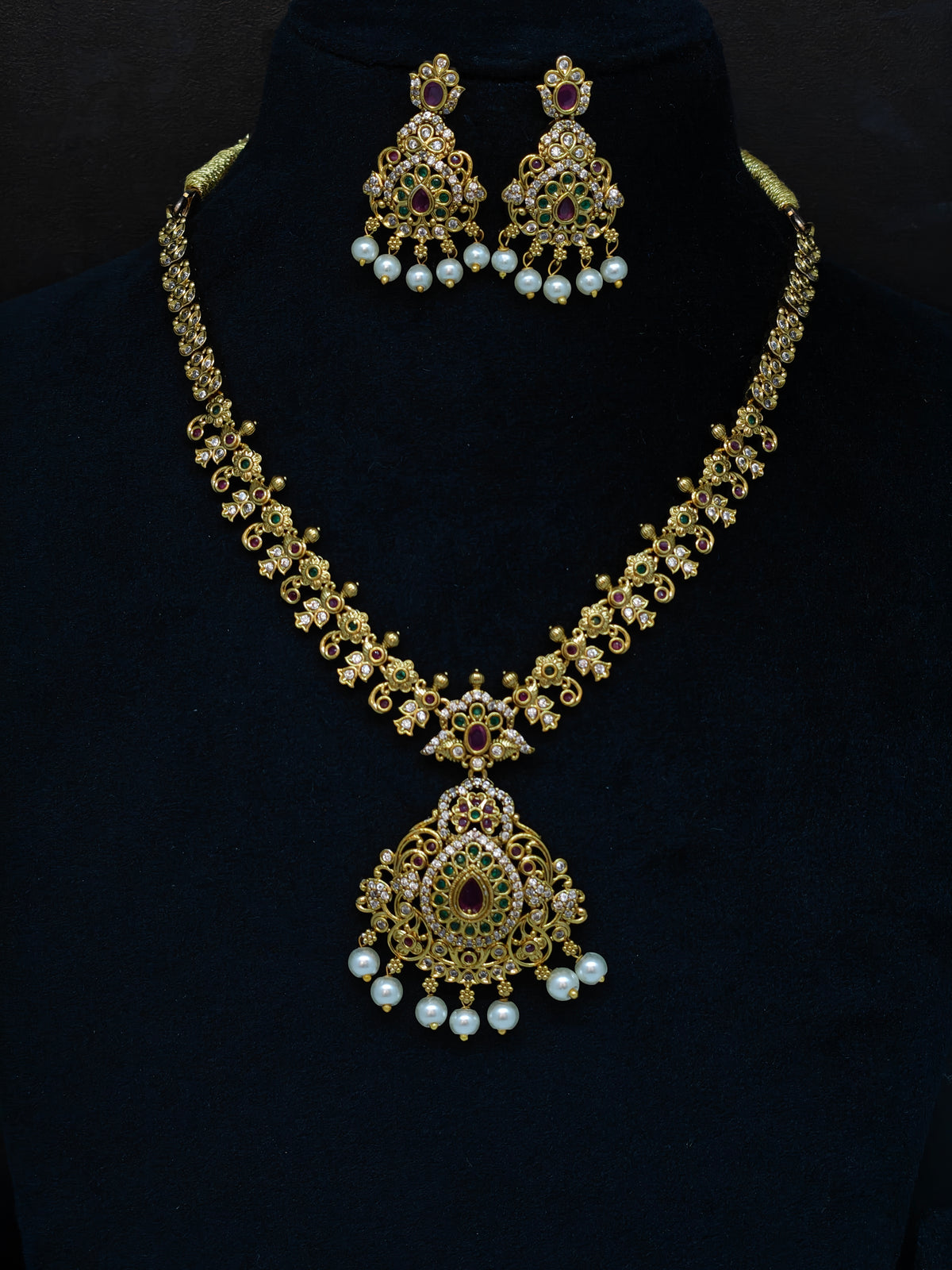 SHORT NECK SETS