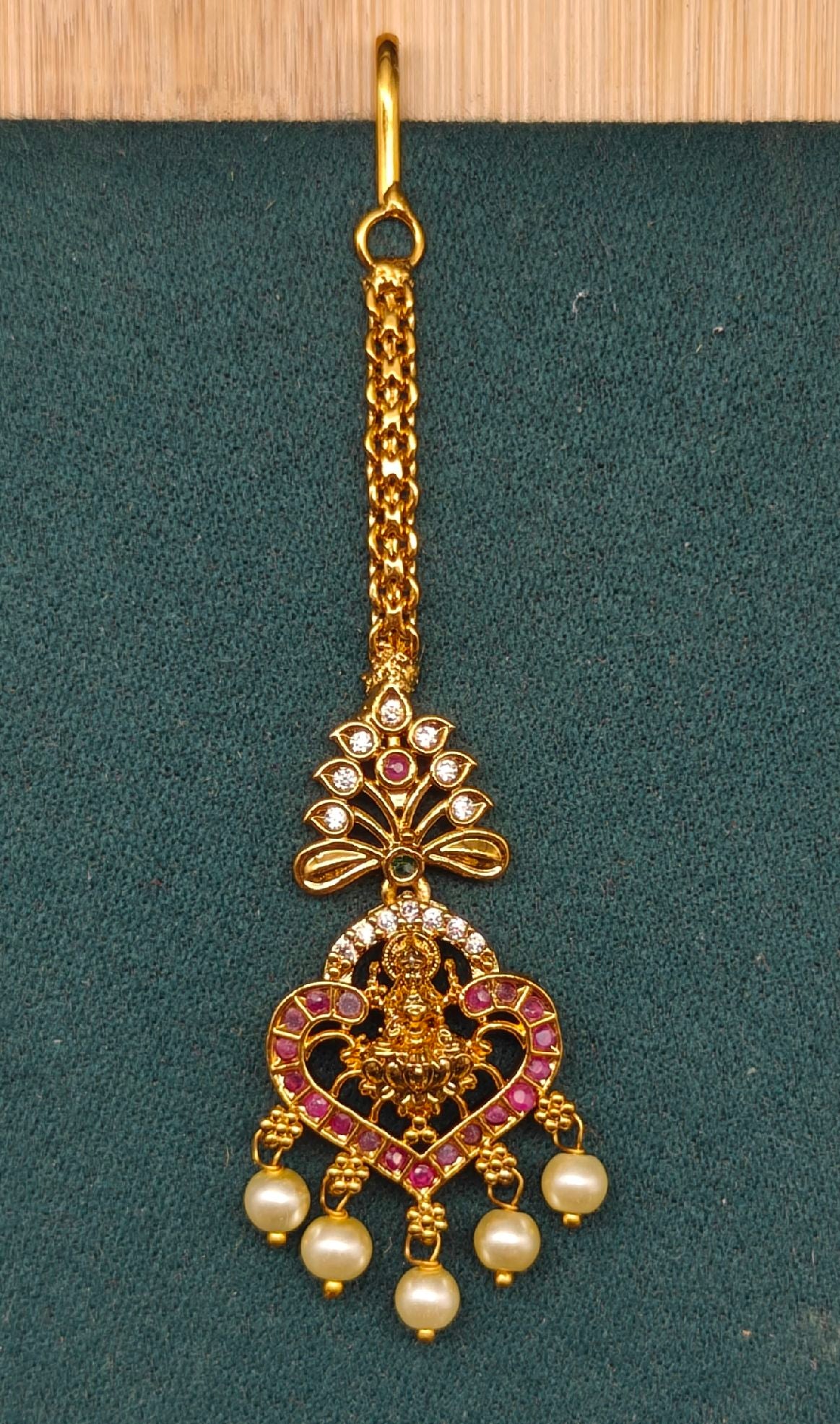 maangtikka