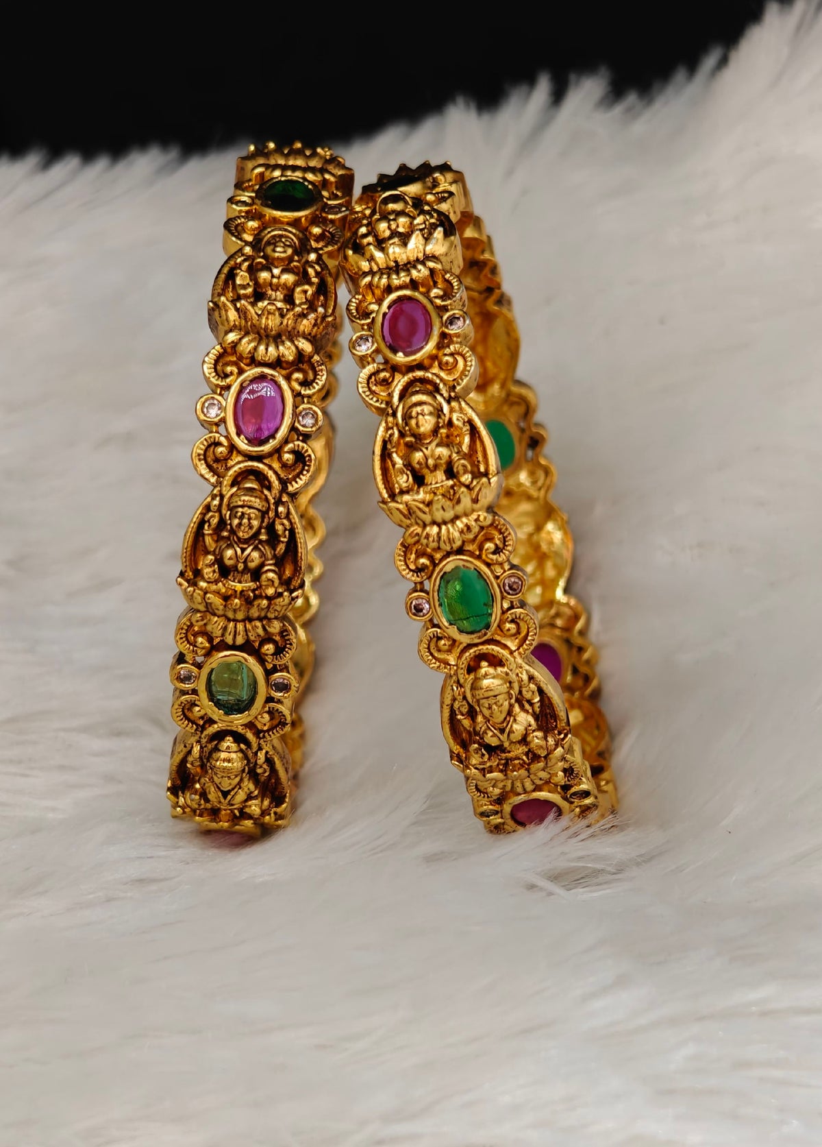 Laxmi devi design bangles 💕