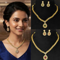 gold finishing necklace