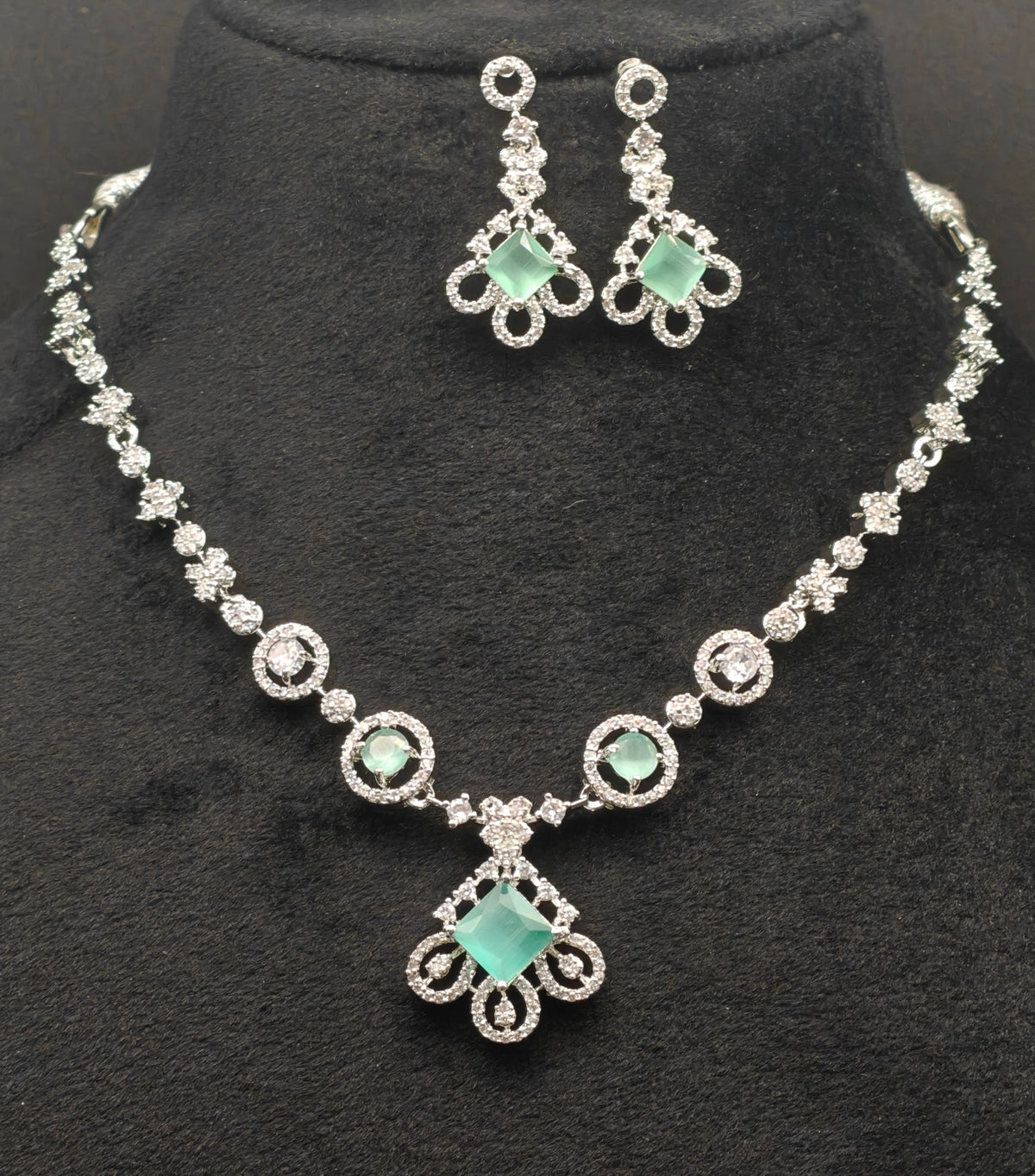 Silver necklace jewellery