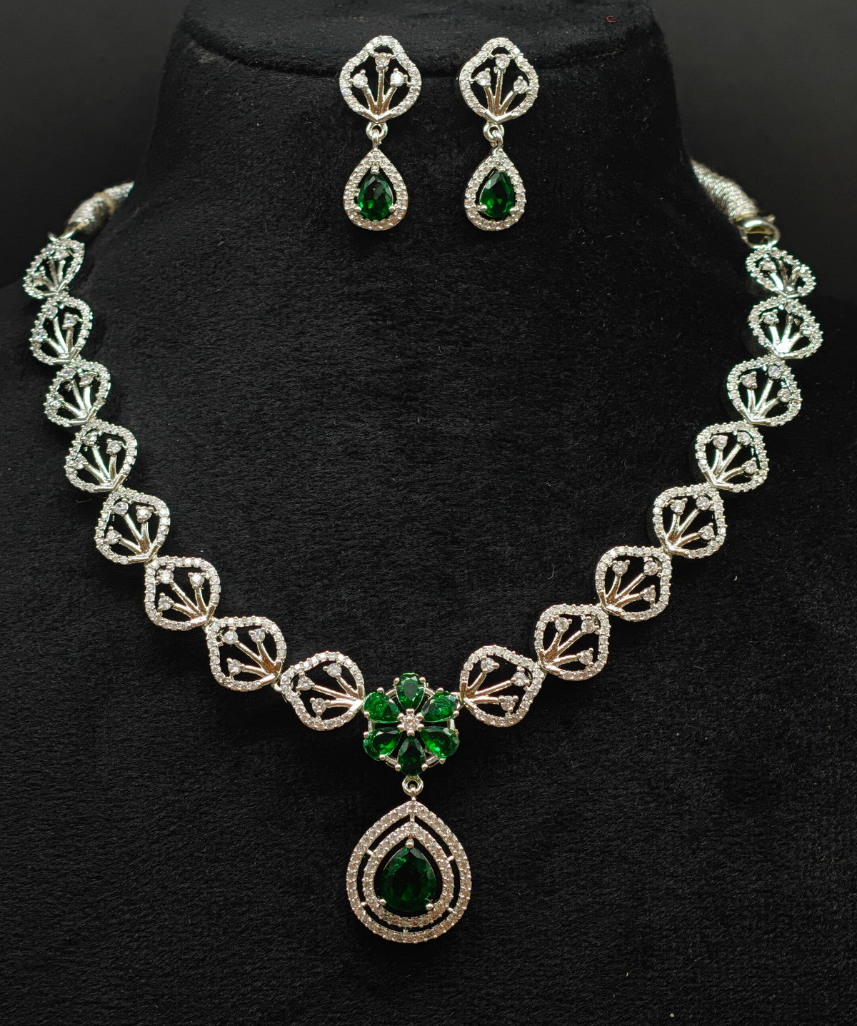 Silver necklace jewellery