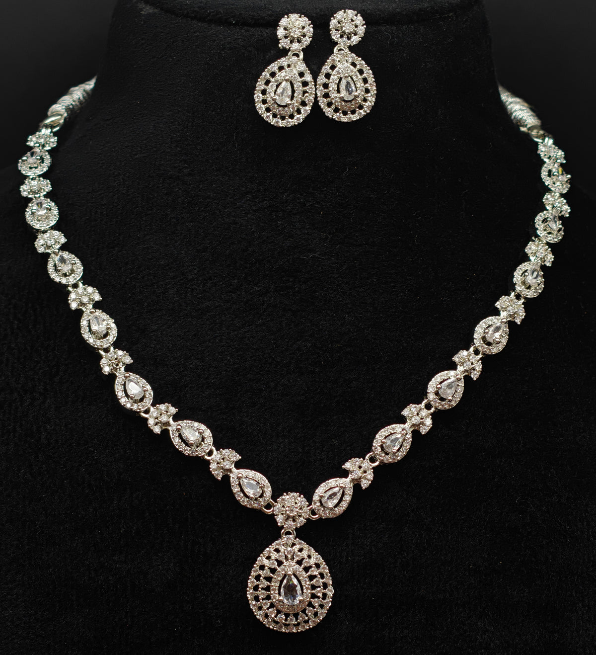 Silver necklace jewellery