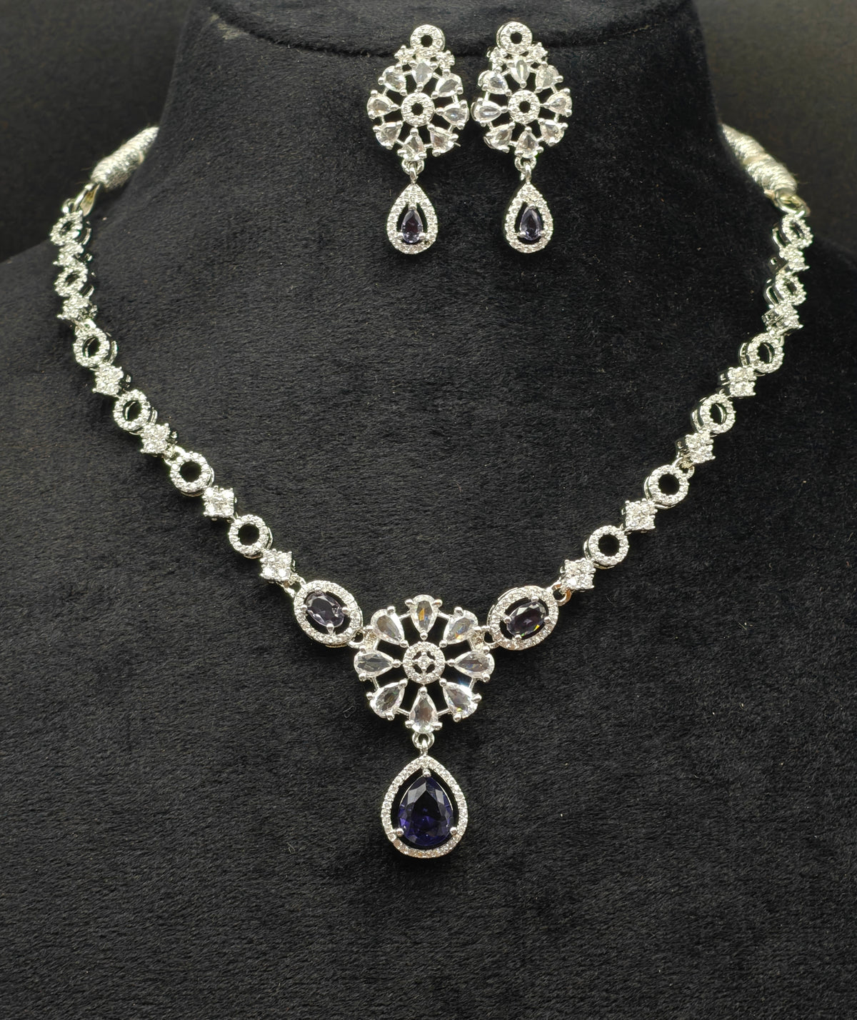 Silver necklace jewellery