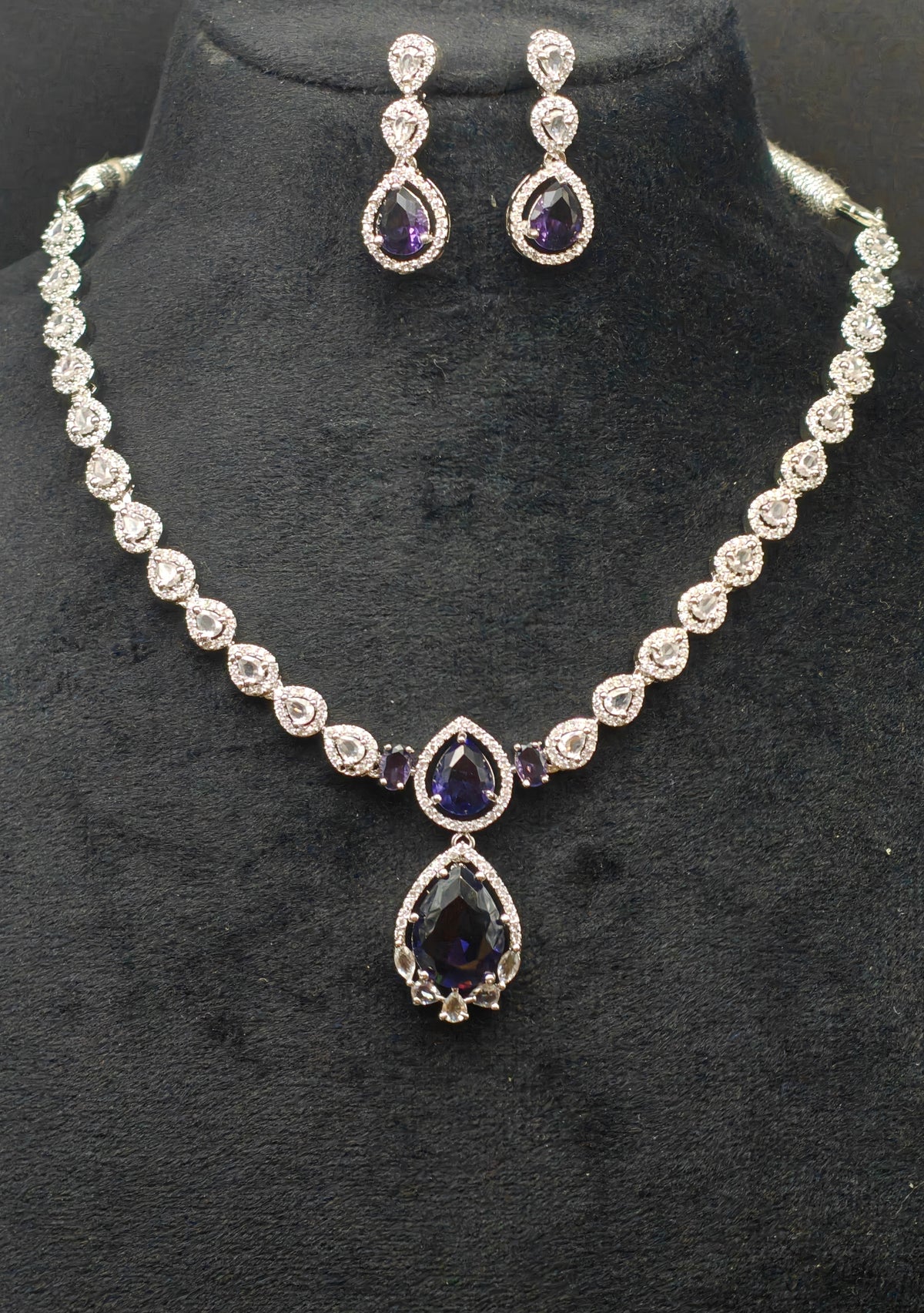 Silver necklace jewellery