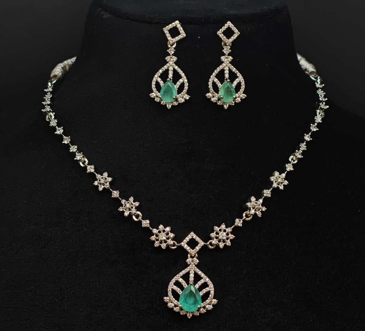 Beautiful silver necklace jewellery