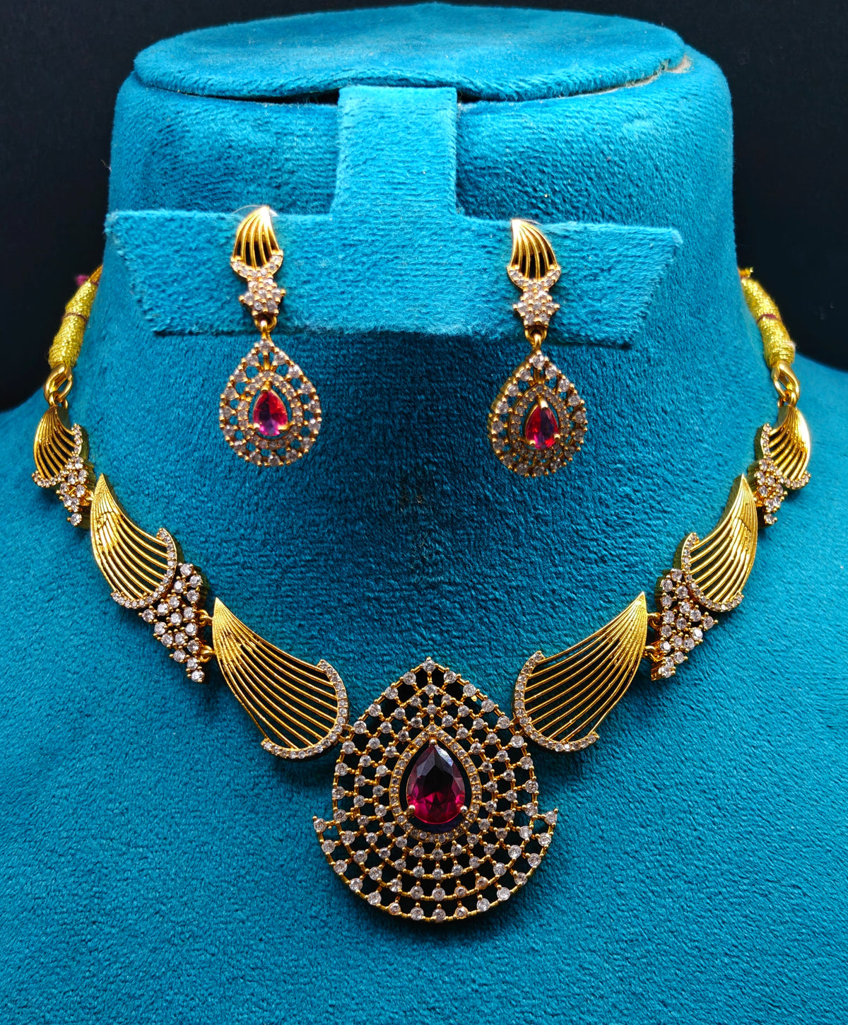 Short Necklace