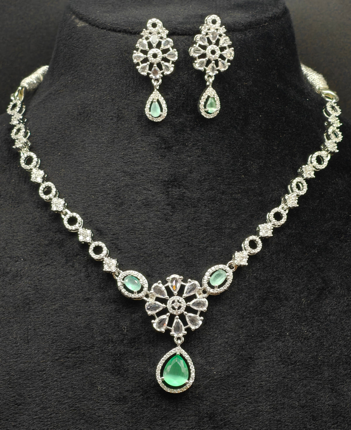 Silver necklace jewellery