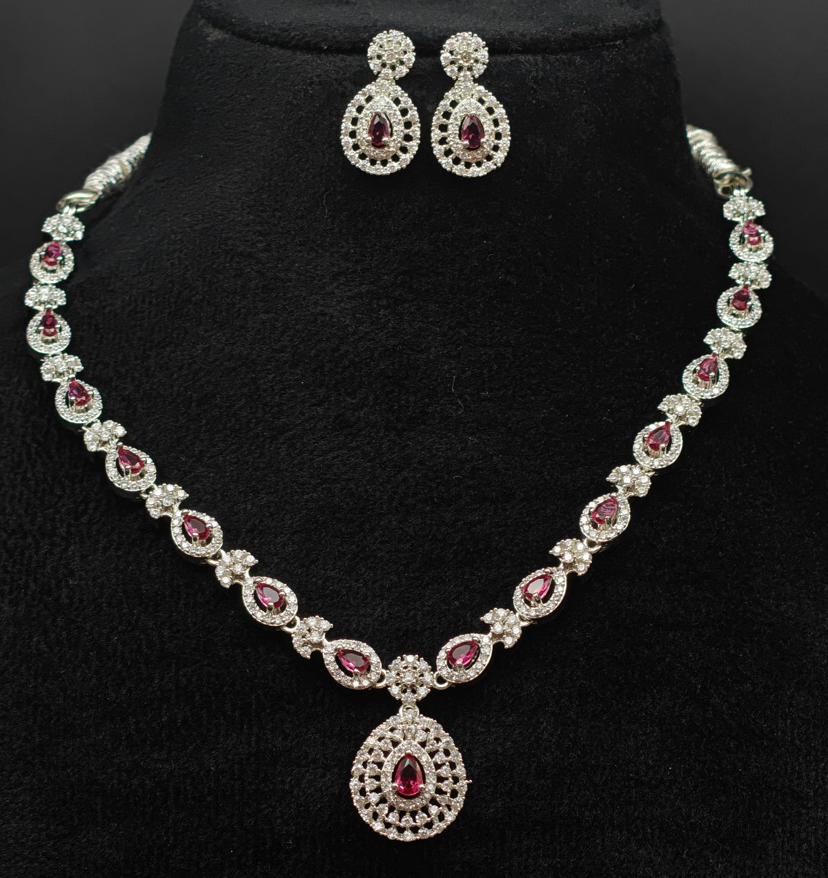 Silver necklace jewellery